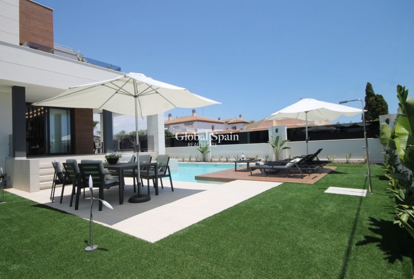 New Build - Villa -
TORREVIEJA - El Chaparal