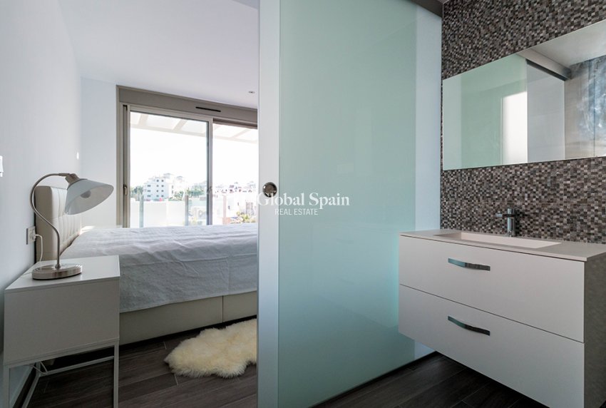 New Build - Villa -
VILLAMARTÍN