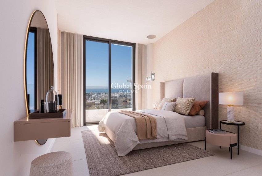 Nieuwbouw - APPARTEMENT -
BENALMÁDENA - Puerto Marina