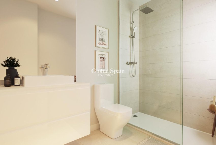 Nieuwbouw - APPARTEMENT -
ESTEPONA - Cancelada