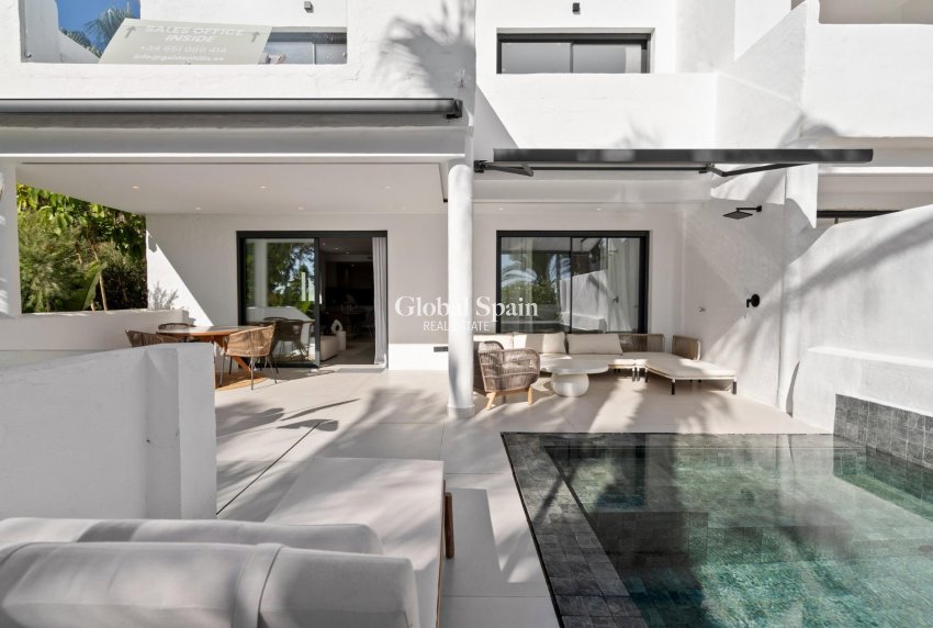 Nieuwbouw - APPARTEMENT -
ESTEPONA - El Paraíso