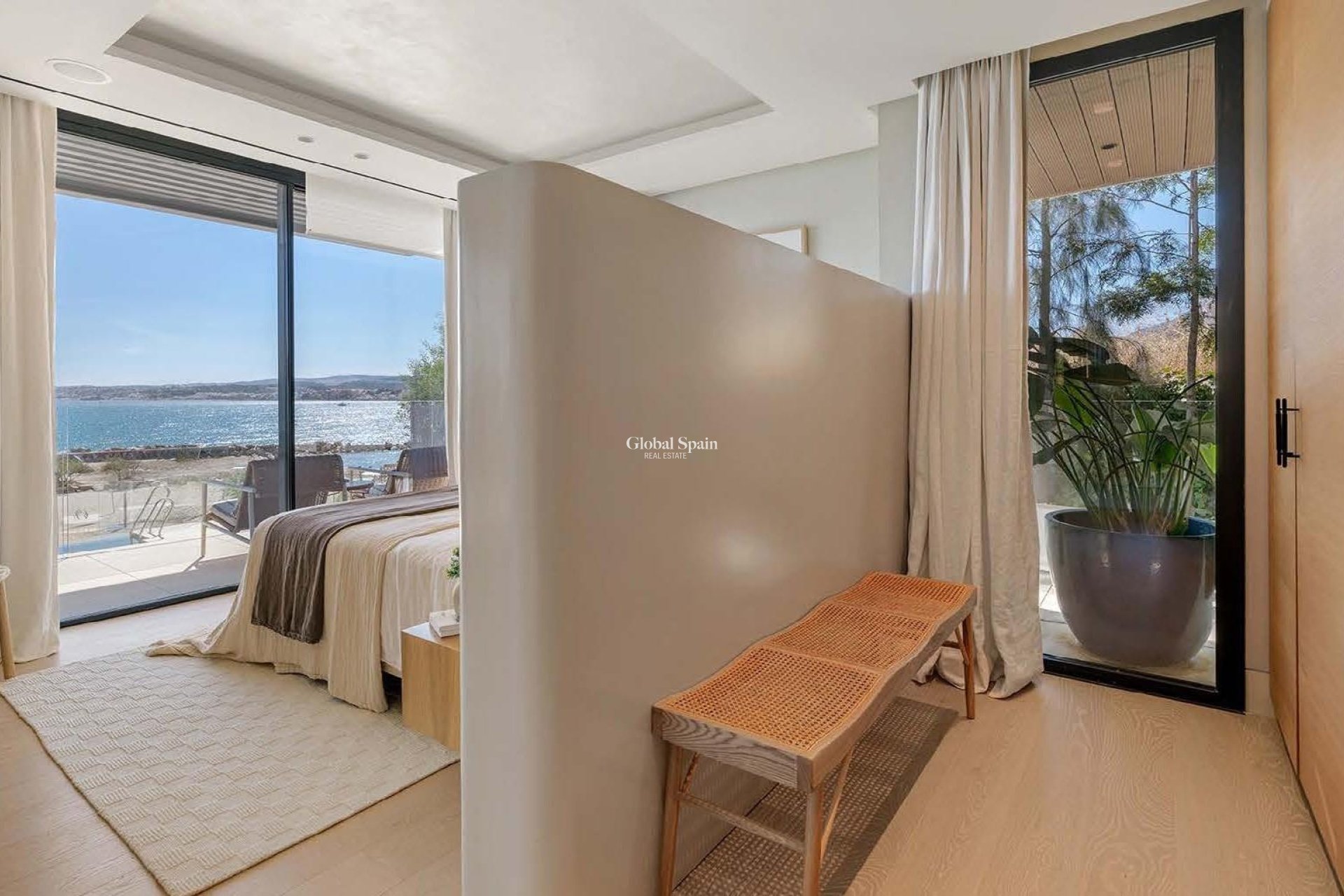 Nieuwbouw - APPARTEMENT -
ESTEPONA - Playa del Cristo