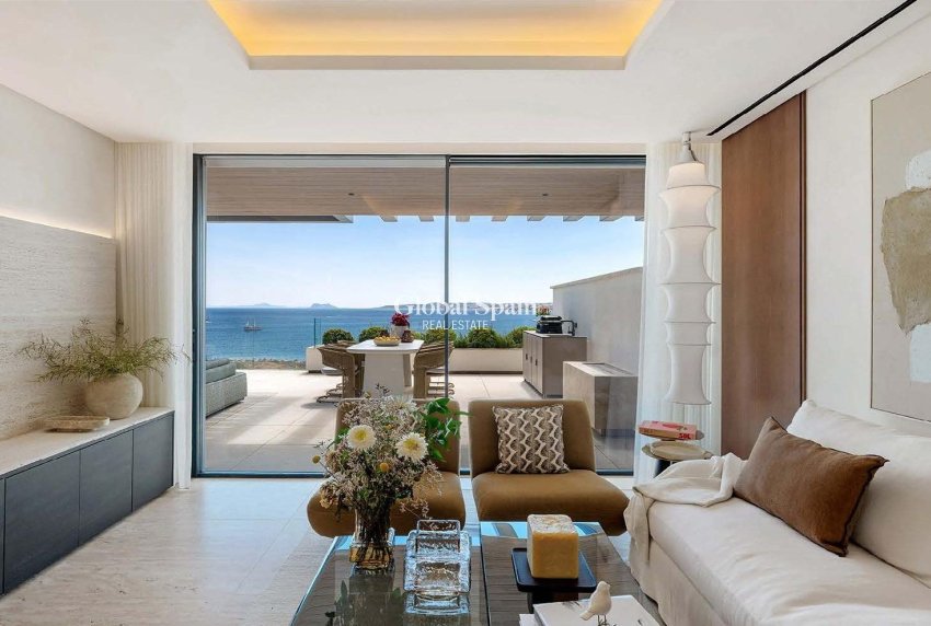 Nieuwbouw - APPARTEMENT -
ESTEPONA - Playa del Cristo