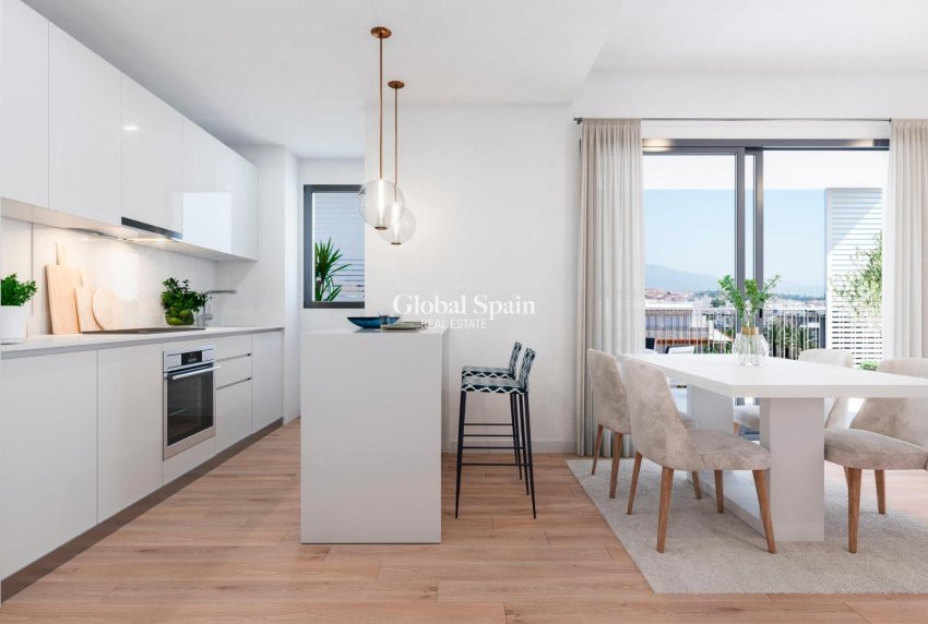 Nieuwbouw - APPARTEMENT -
ESTEPONA - Playa La Rada