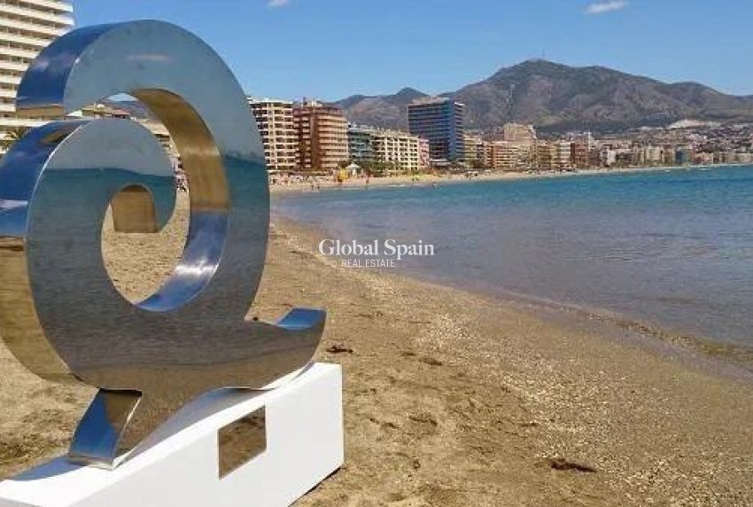 Nieuwbouw - APPARTEMENT -
FUENGIROLA - Centro
