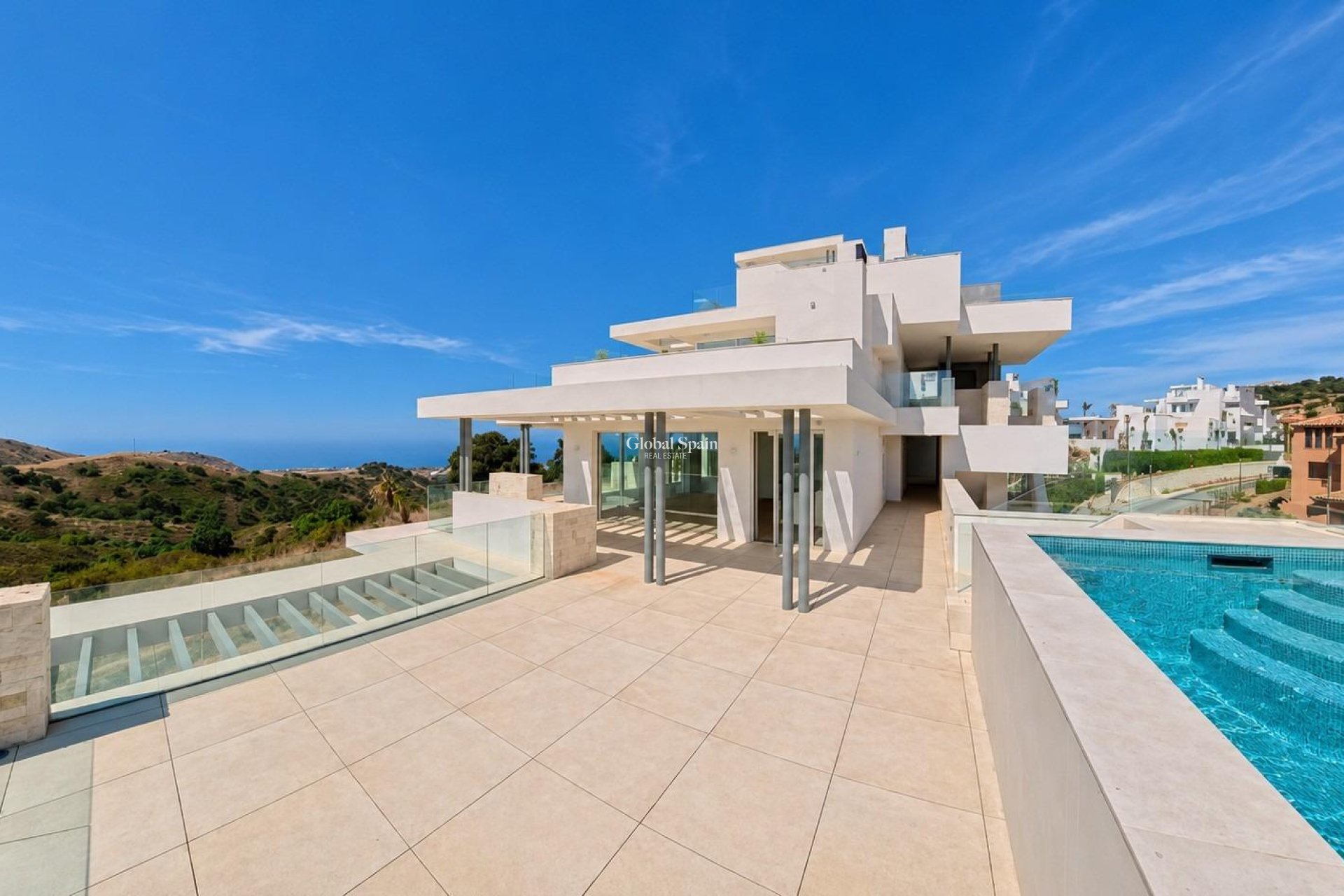 Nieuwbouw - APPARTEMENT -
OJÉN - El Soto De Marbella
