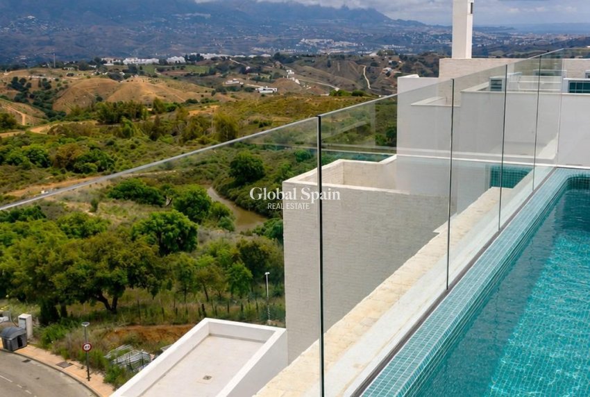 Nieuwbouw - APPARTEMENT -
OJÉN - El Soto De Marbella