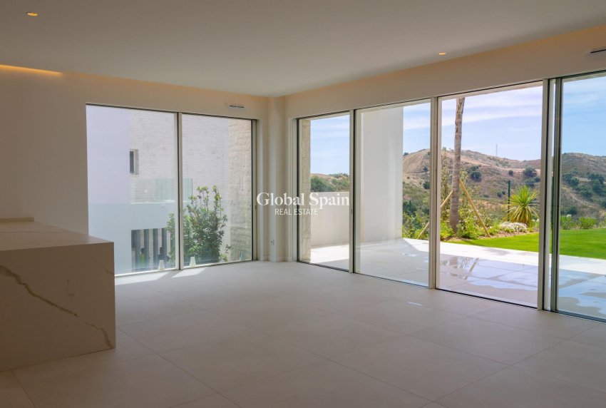 Nieuwbouw - APPARTEMENT -
OJÉN - El Soto De Marbella