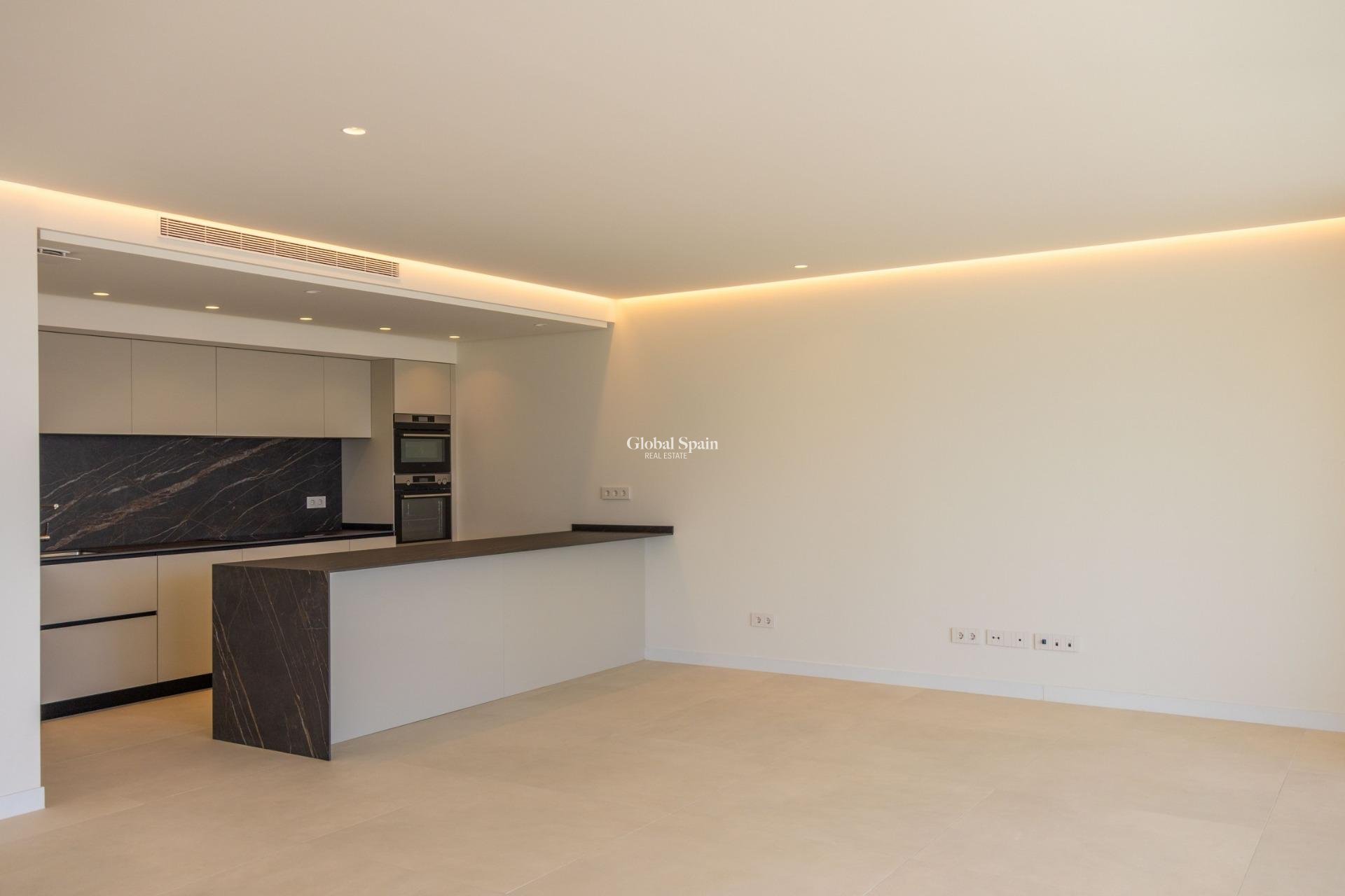 Nieuwbouw - APPARTEMENT -
OJÉN - El Soto De Marbella