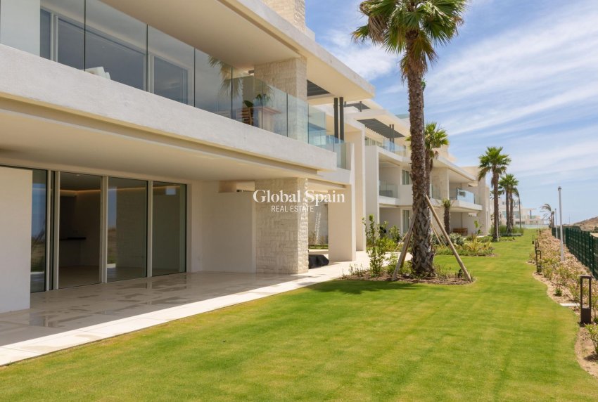 Nieuwbouw - APPARTEMENT -
OJÉN - El Soto De Marbella