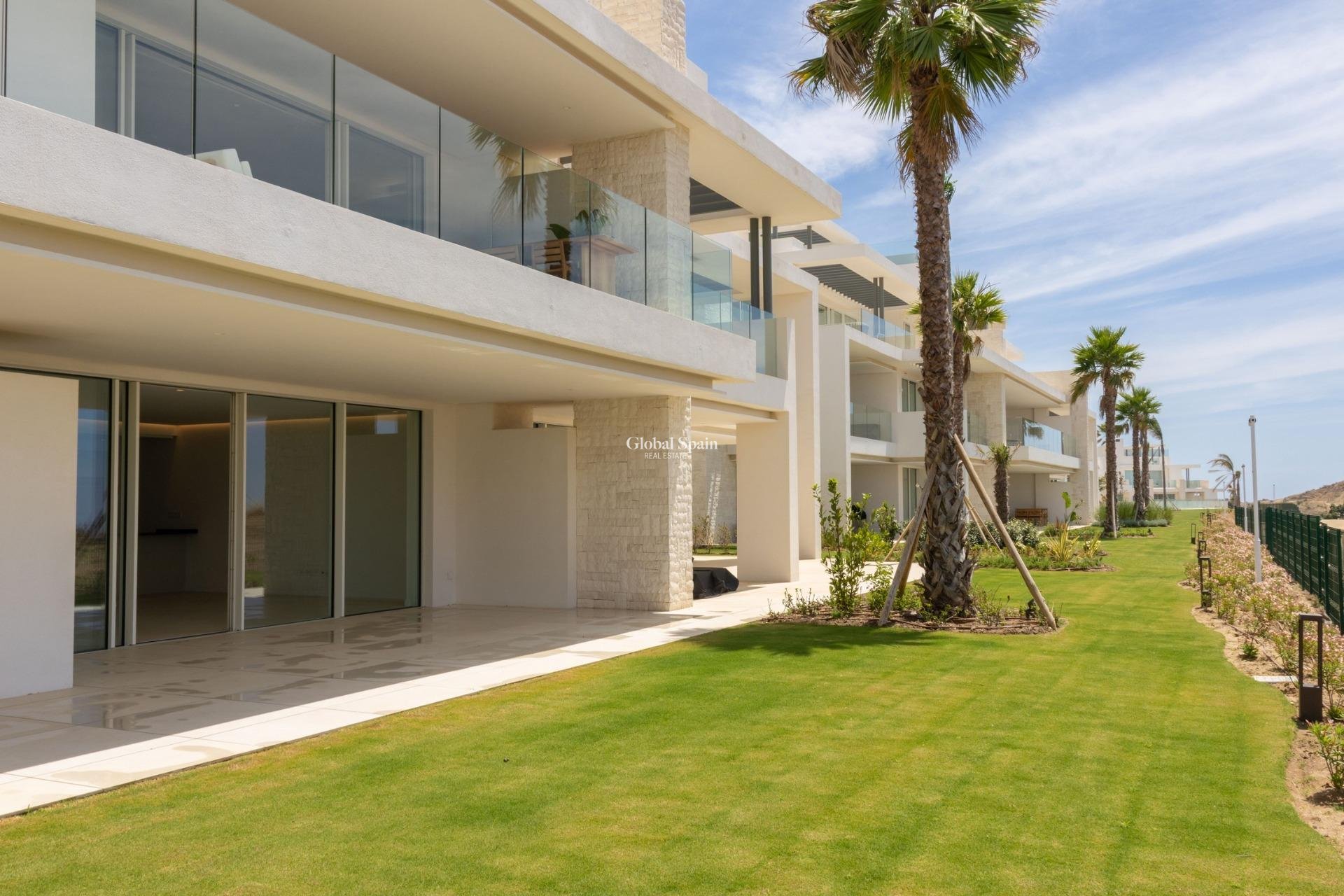Nieuwbouw - APPARTEMENT -
OJÉN - El Soto De Marbella