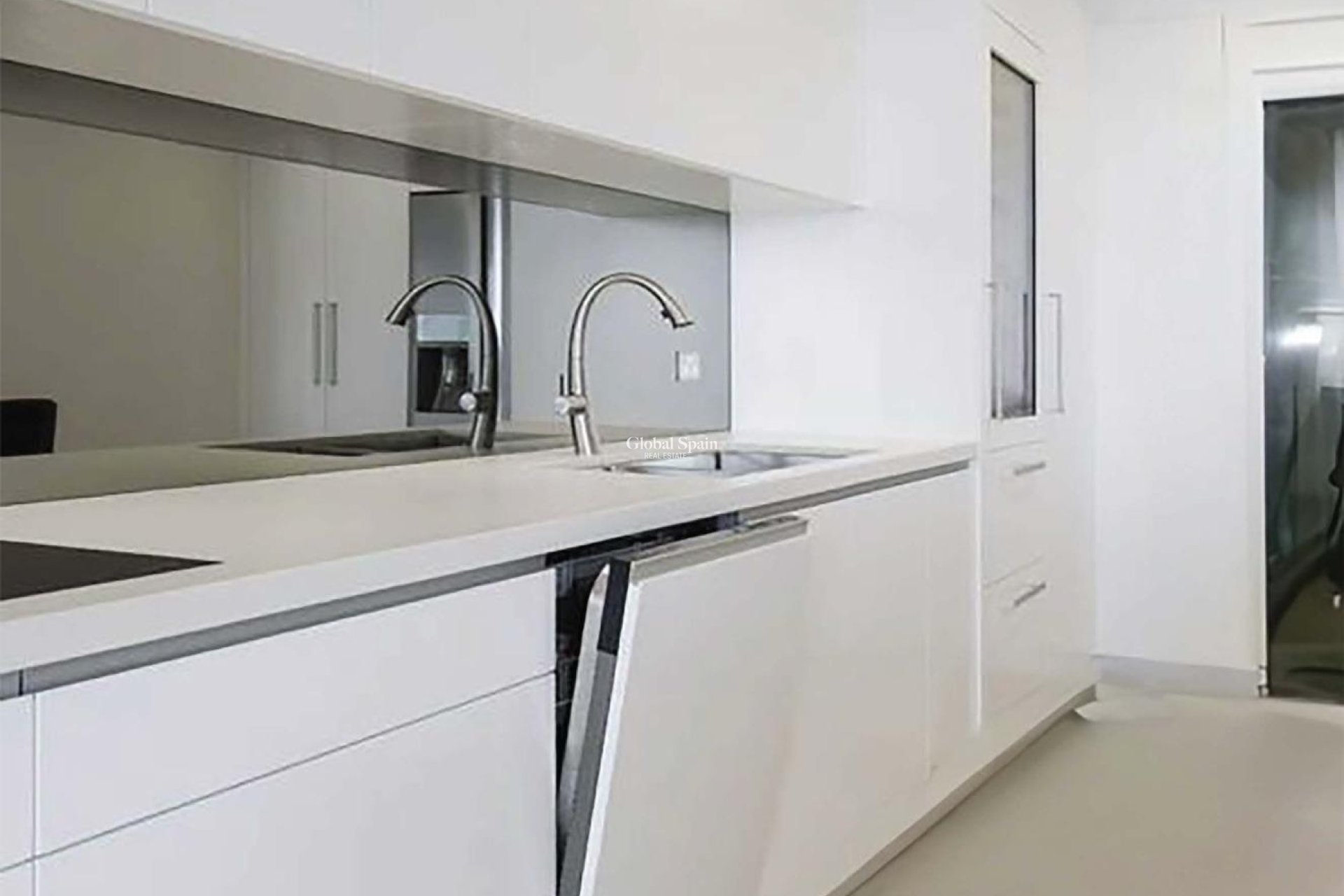 Nieuwbouw - APPARTEMENT -
RELLEU - pueblo
