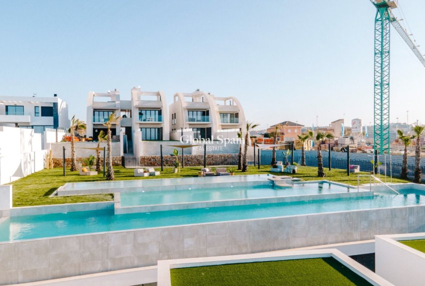 Nieuwbouw - APPARTEMENT -
ROJALES - La Marquesa Golf