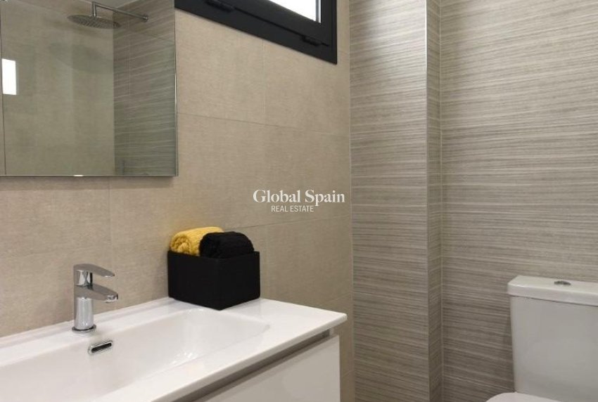 Nieuwbouw - APPARTEMENT -
SAN MIGUEL DE SALINAS - Pueblo