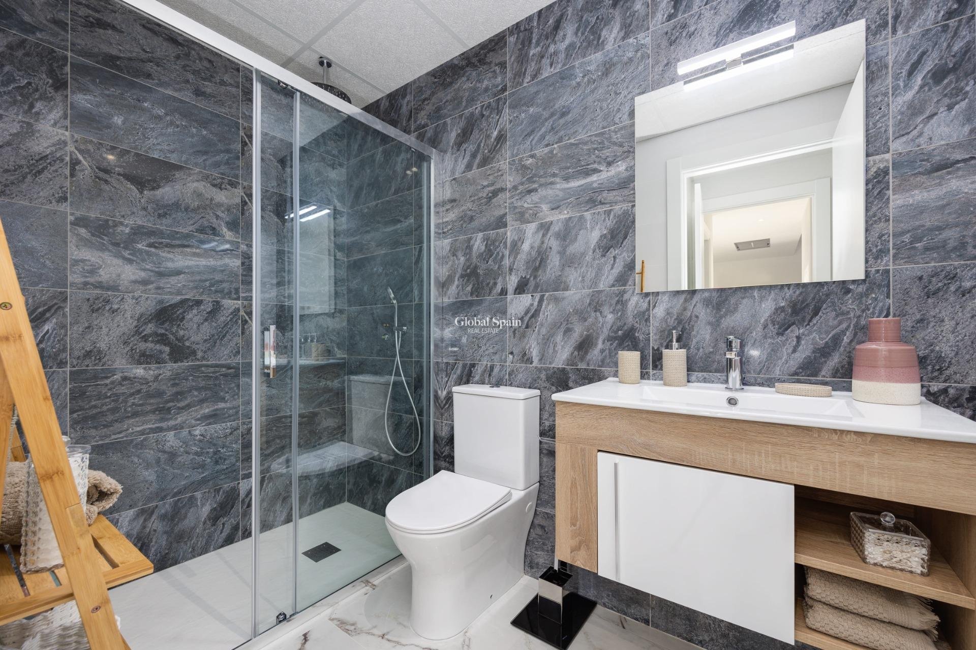 Nieuwbouw - APPARTEMENT -
SAN MIGUEL DE SALINAS - Pueblo