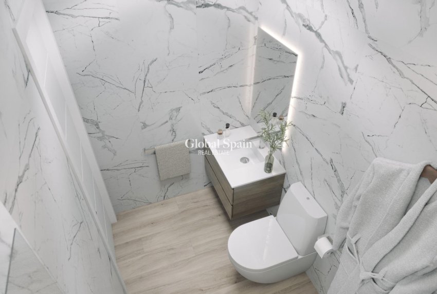 Nieuwbouw - APPARTEMENT -
TORREVIEJA - Center