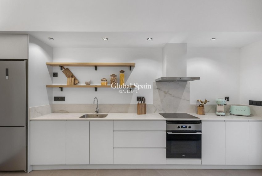 Nieuwbouw - APPARTEMENT -
TORREVIEJA - Playa Los Naufragos