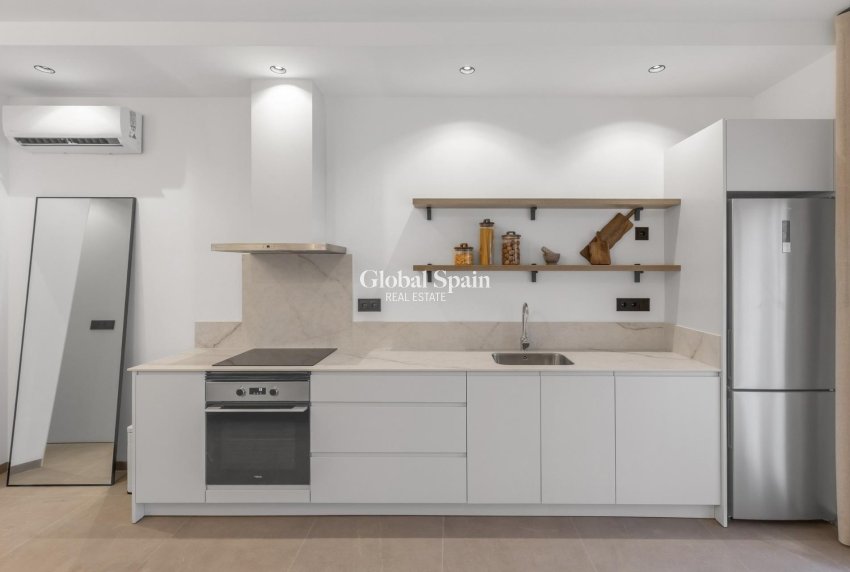 Nieuwbouw - APPARTEMENT -
TORREVIEJA - Playa Los Naufragos