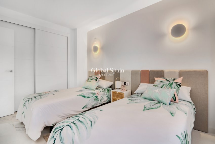 Nieuwbouw - APPARTEMENT -
TORREVIEJA - Punta Prima