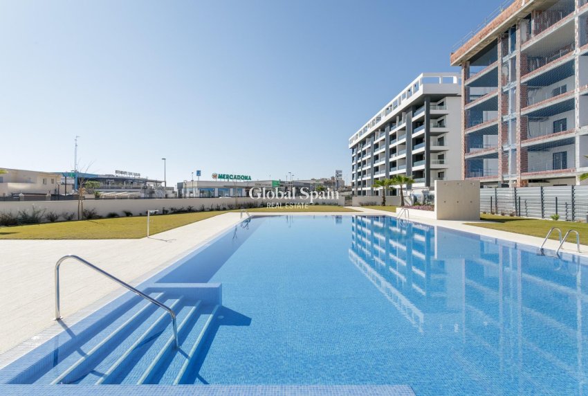 Nieuwbouw - APPARTEMENT -
TORREVIEJA - Torreblanca
