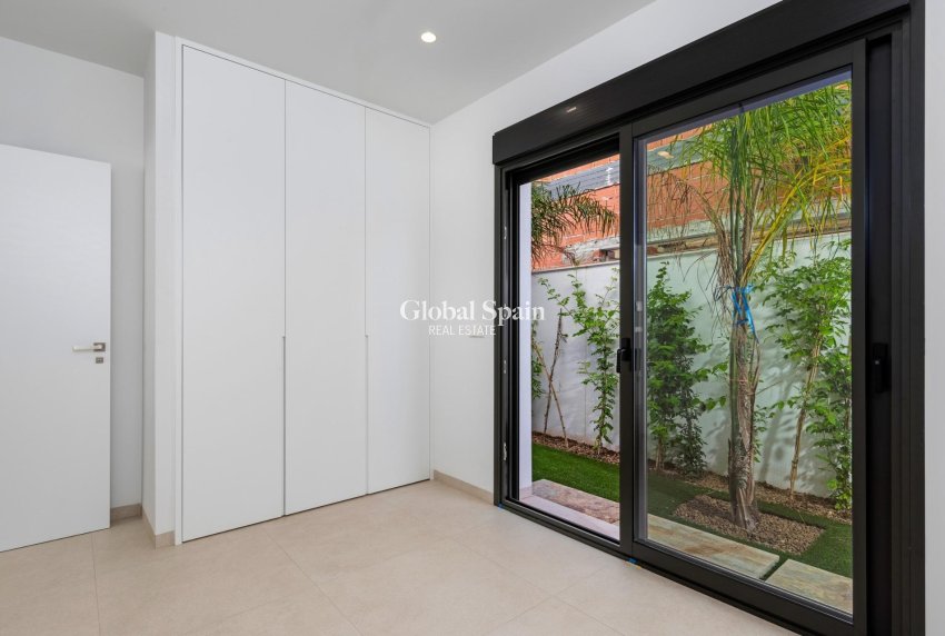 Nieuwbouw - Bungalow op de begane grond -
PILAR DE LA HORADADA - Parque del Mediterraneo