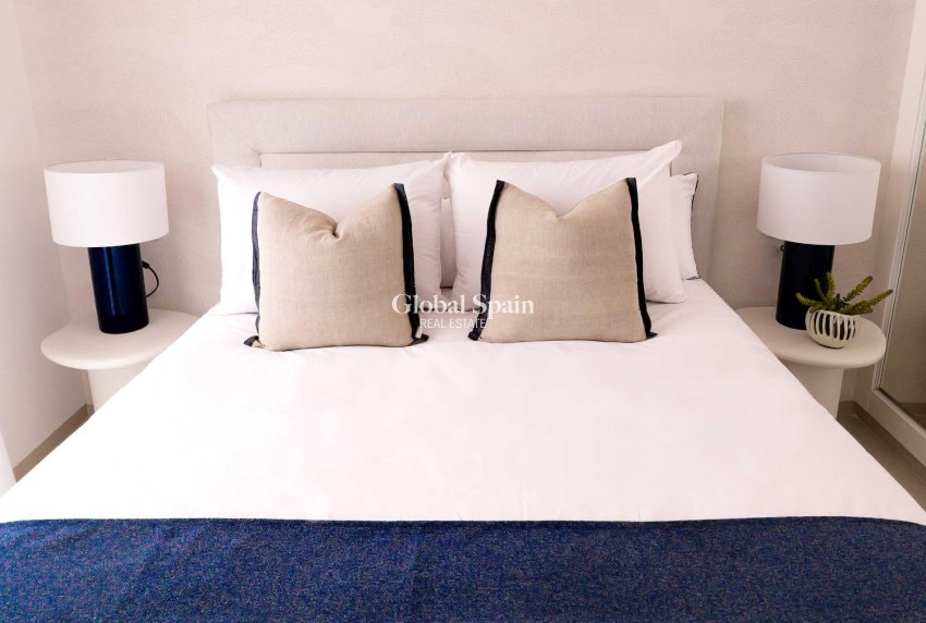 Nieuwbouw - Bungalow op de bovenste verdieping -
ROJALES - Doña Pepa