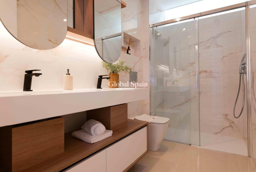 Nieuwbouw - Bungalow op de bovenste verdieping -
ROJALES - Doña Pepa