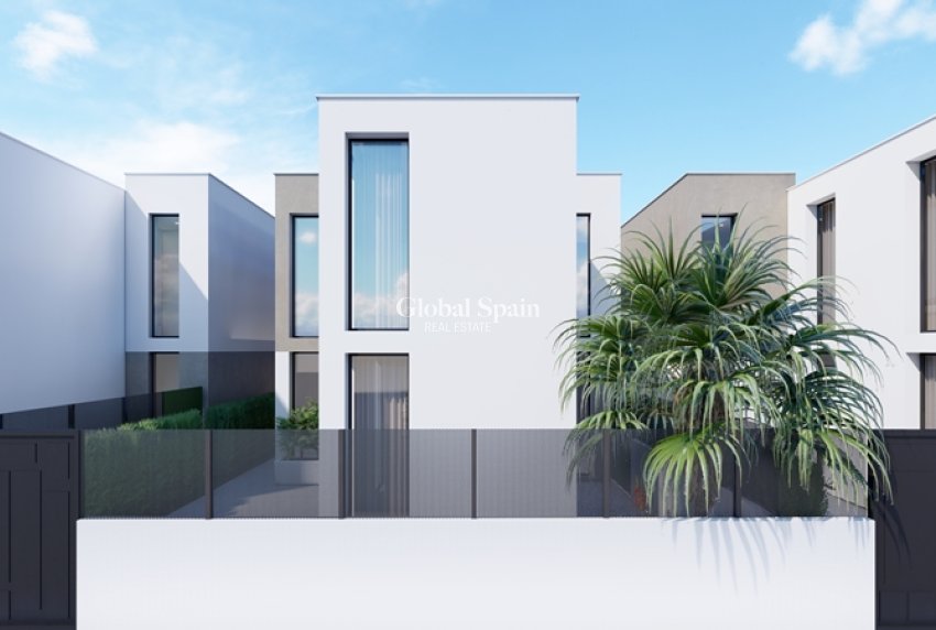 Nieuwbouw - HUIS -
ESTRELLA DE MAR