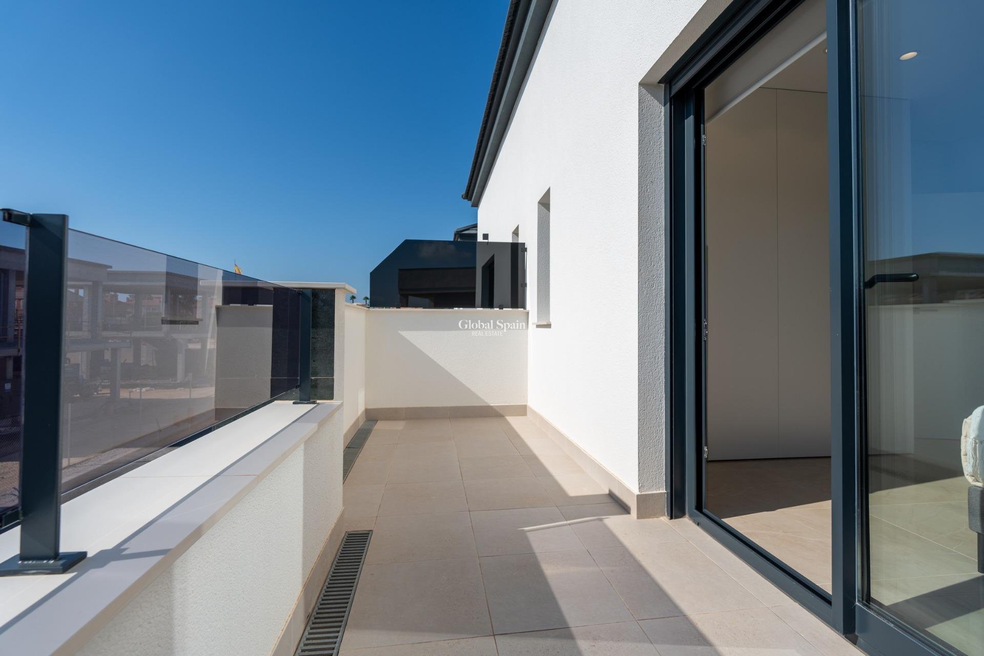 Nieuwbouw - HUIS -
GRAN ALACANT