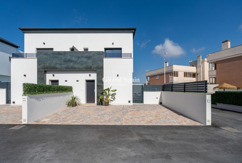 Nieuwbouw - HUIS -
GRAN ALACANT