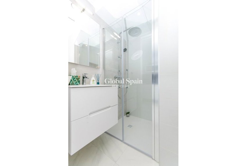 Nieuwbouw - HUIS -
LOS BALCONES - LOS ALTOS