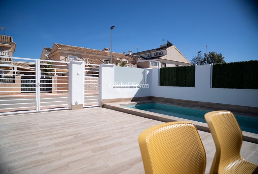 Nieuwbouw - HUIS -
SAN JAVIER - Parque del doce