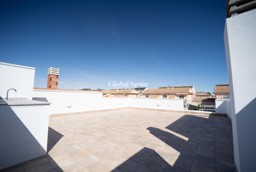 Nieuwbouw - HUIS -
SAN JAVIER - Parque del doce