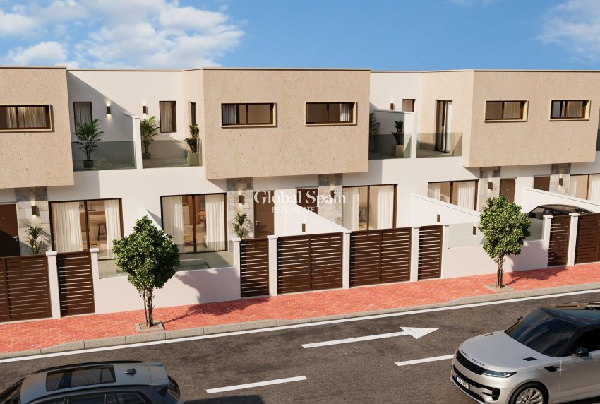 Nieuwbouw - HUIS -
TORRE PACHECO - pueblo