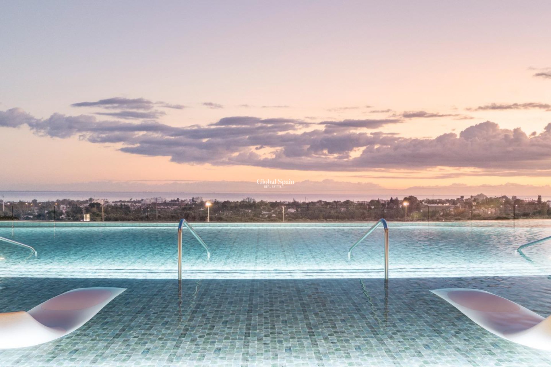 Nieuwbouw - PENTHOUSE -
BENAHAVÍS - Urb. Puerto del Almendro