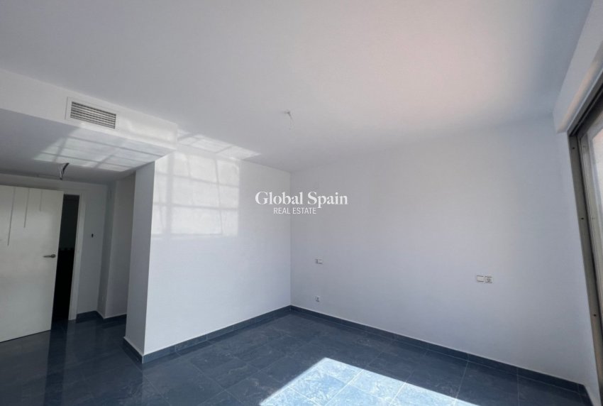 Nieuwbouw - PENTHOUSE -
CALPE - Playa La Fossa