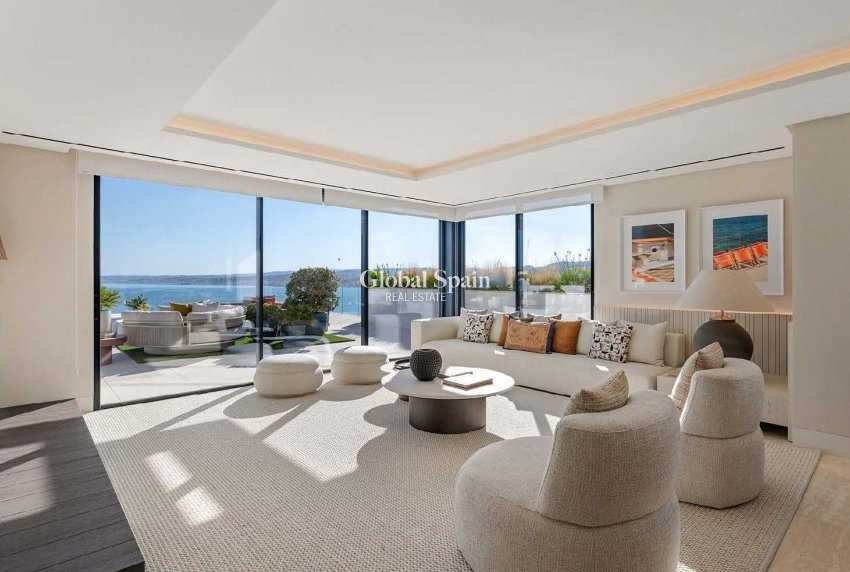 Nieuwbouw - PENTHOUSE -
ESTEPONA - Playa del Cristo