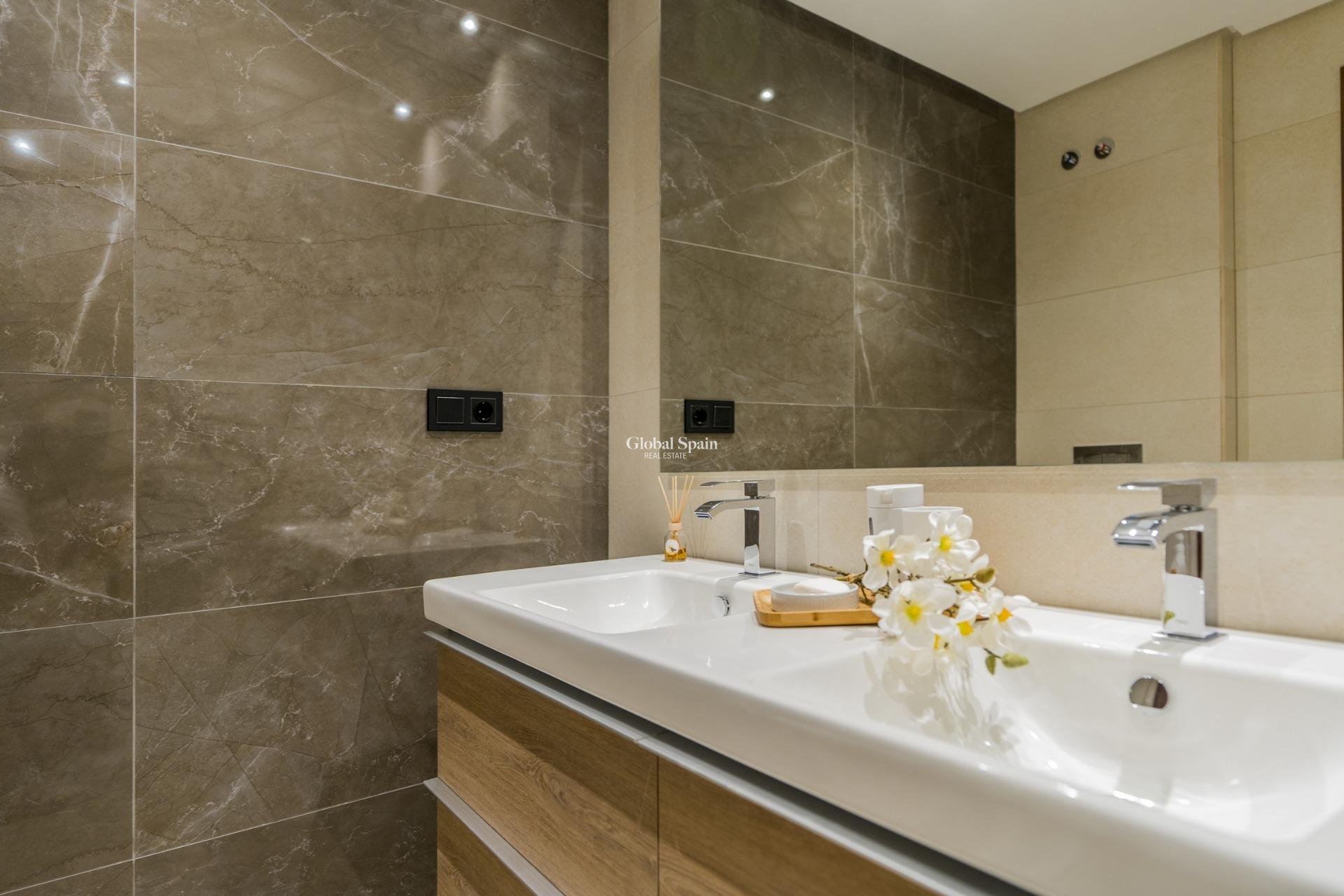 Nieuwbouw - Penthouse -
MARBELLA - La Cerquilla