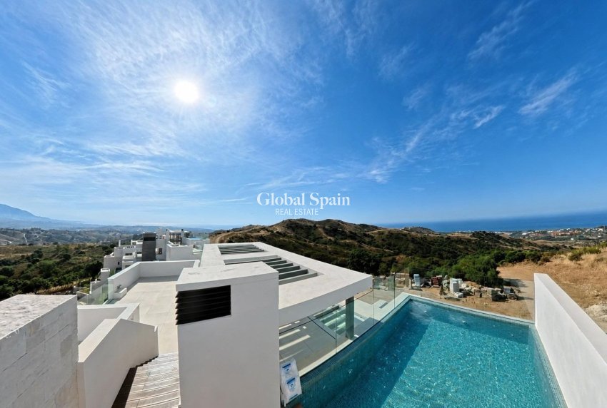 Nieuwbouw - PENTHOUSE -
OJÉN - El Soto De Marbella