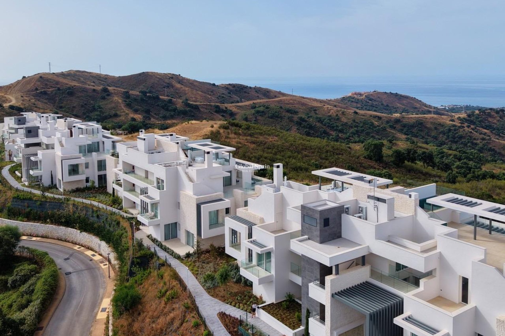 Nieuwbouw - PENTHOUSE -
OJÉN - El Soto De Marbella