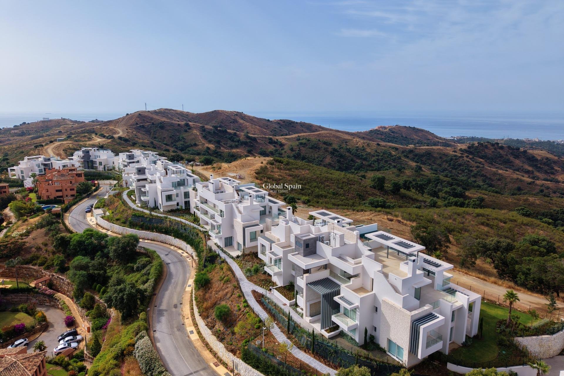 Nieuwbouw - PENTHOUSE -
OJÉN - El Soto De Marbella
