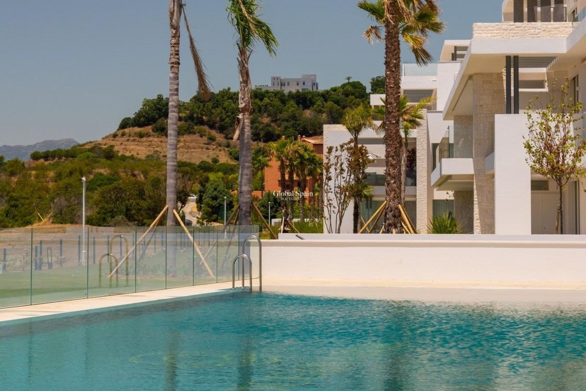 Nieuwbouw - PENTHOUSE -
OJÉN - El Soto De Marbella