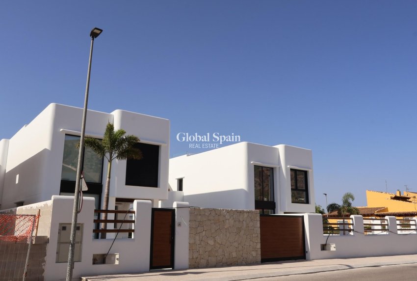 Nieuwbouw - VILLA -
ALFAZ DEL PI - El Albir