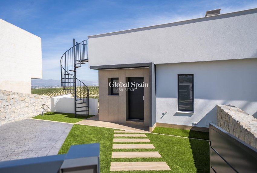 Nieuwbouw - VILLA -
ALGORFA - LA FINCA GOLF / ALGORFA