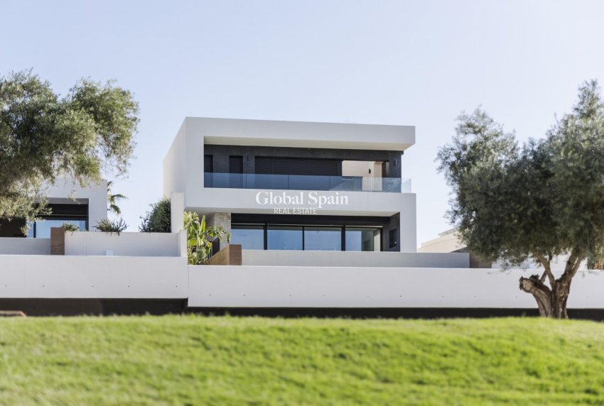 Nieuwbouw - VILLA -
ALGORFA - LA FINCA GOLF / ALGORFA