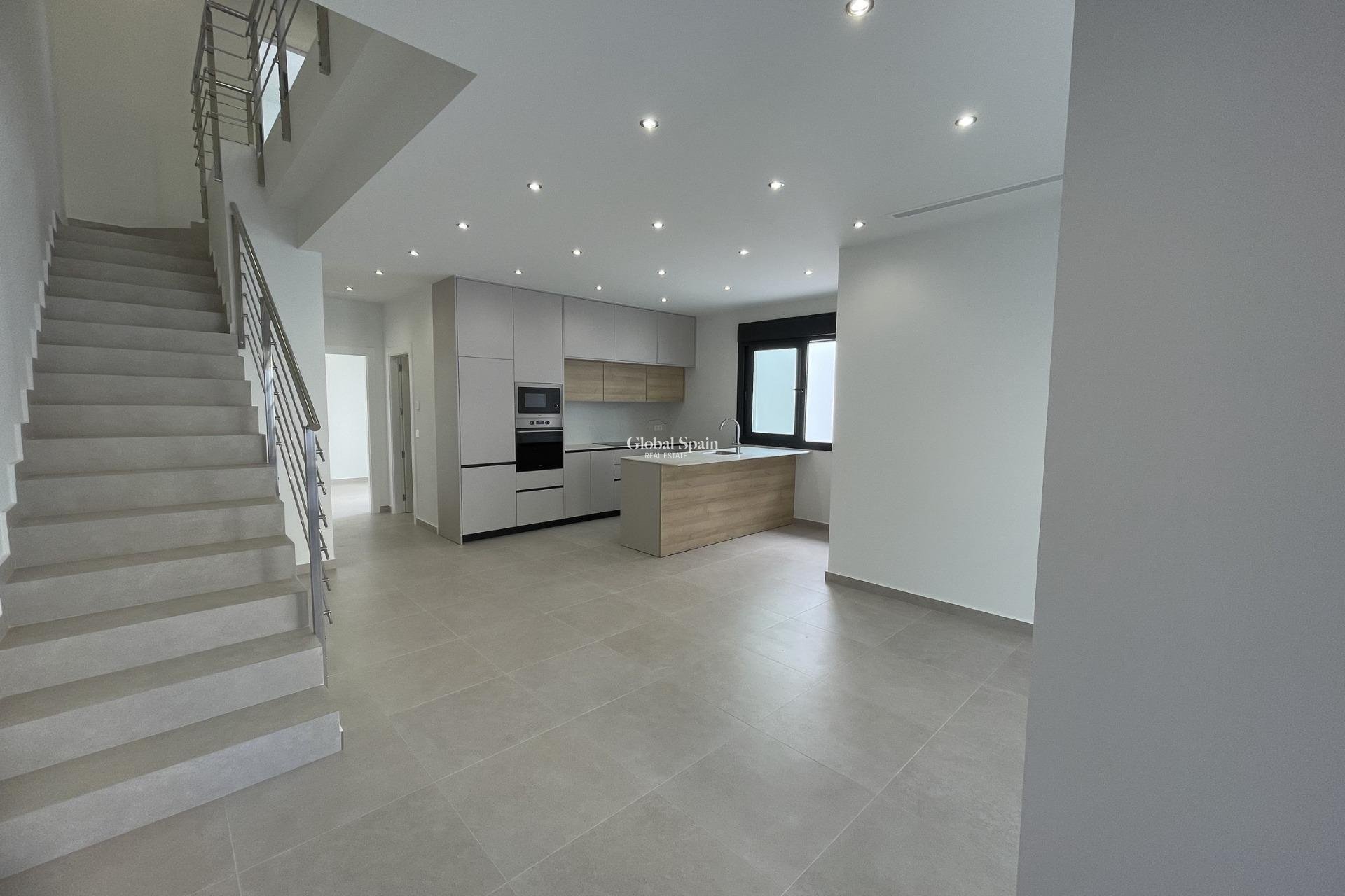 Nieuwbouw - VILLA -
ALMORADÍ - Heredades