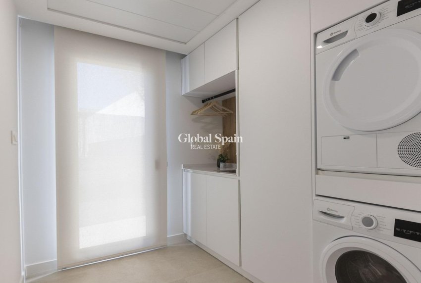 Nieuwbouw - VILLA -
BAÑOS Y MENDIGO - Altaona Golf