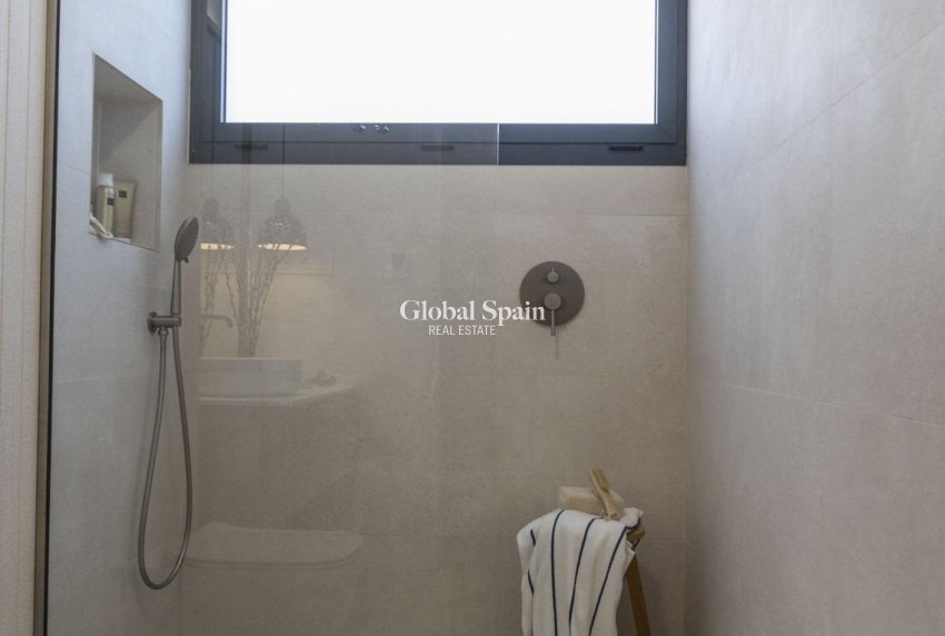 Nieuwbouw - VILLA -
BAÑOS Y MENDIGO - Altaona Golf