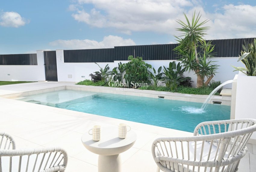 Nieuwbouw - VILLA -
BAÑOS Y MENDIGO - Altaona Golf