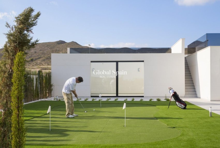 Nieuwbouw - VILLA -
BAÑOS Y MENDIGO - Altaona Golf